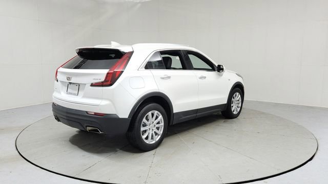 Certified 2023 Cadillac XT4 Luxury w/ Cold Weather Package image 5