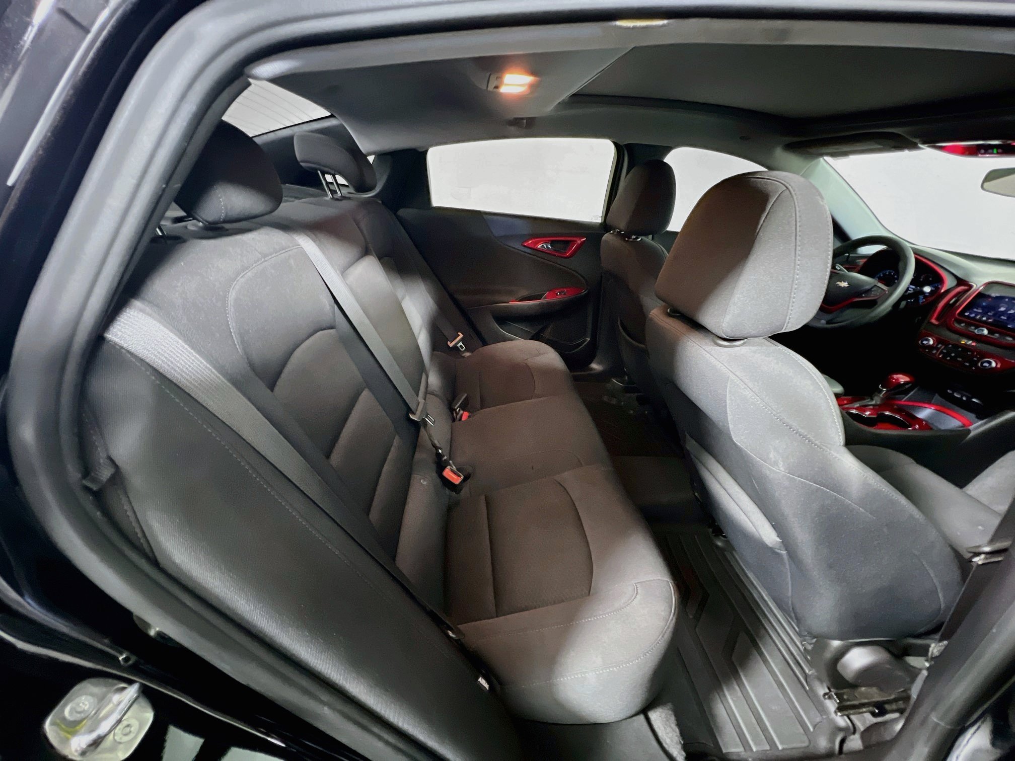Used 2022 Chevrolet Malibu LT FWD image 19