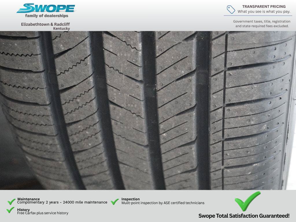 Used 2016 Lincoln MKS AWD w/ Equipment Group 101A image 31