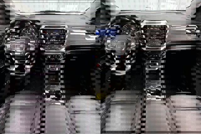 Certified 2023 GMC Acadia SLT w/ Preferred Package image 15