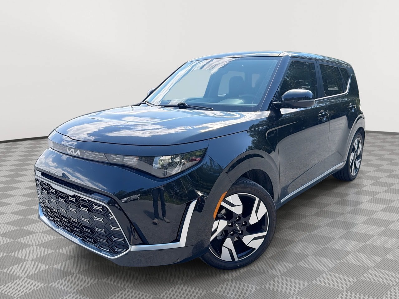Used 2025 Kia Soul GT-Line FWD video 1
