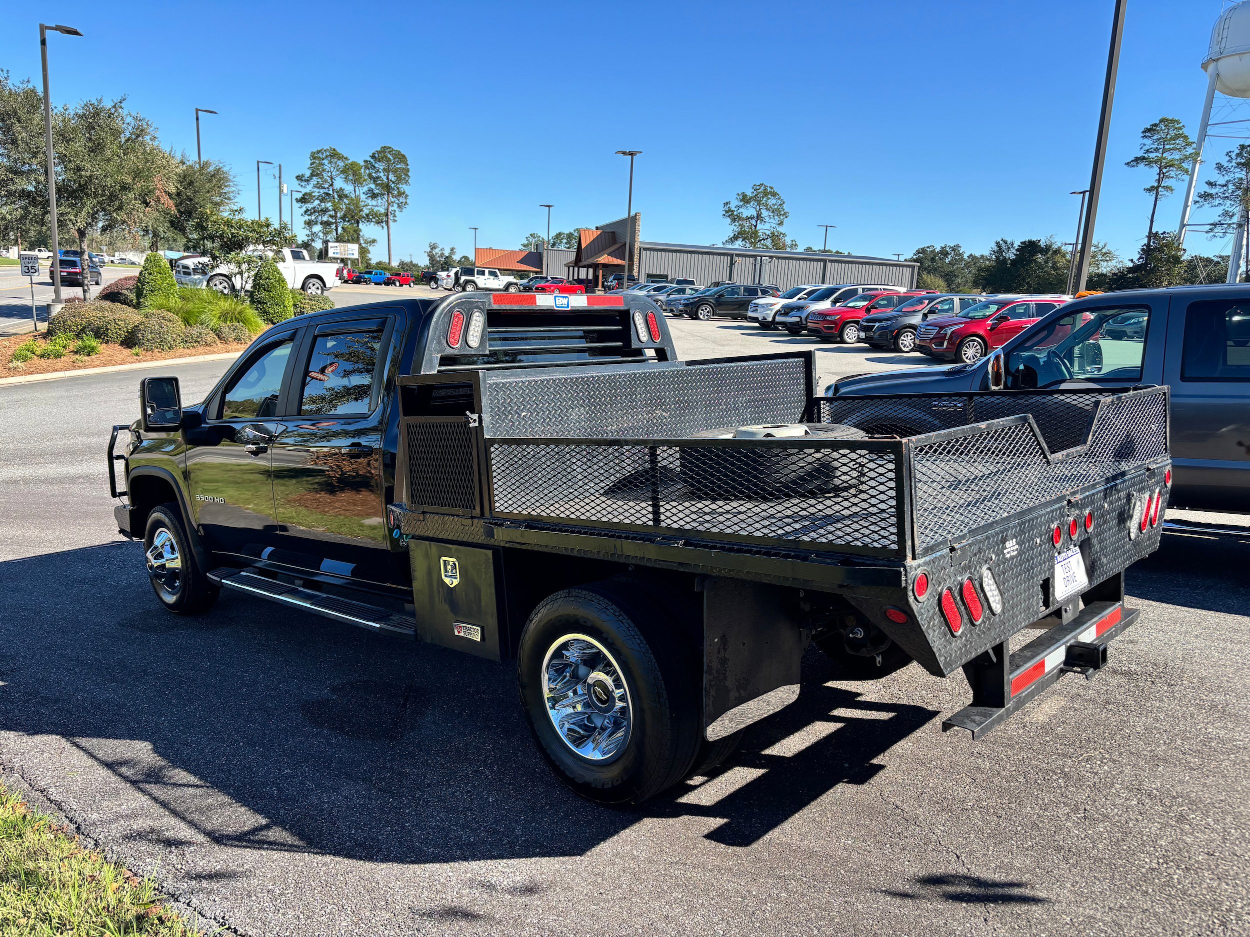 Used 2021 Chevrolet Silverado 3500 LT w/ All Star Edition AWD/4WD image 3