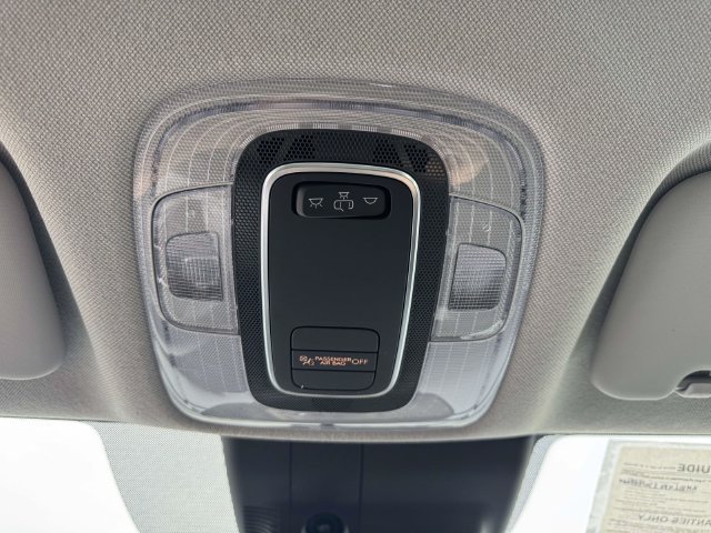 Used 2025 Hyundai Elantra SE FWD image 28