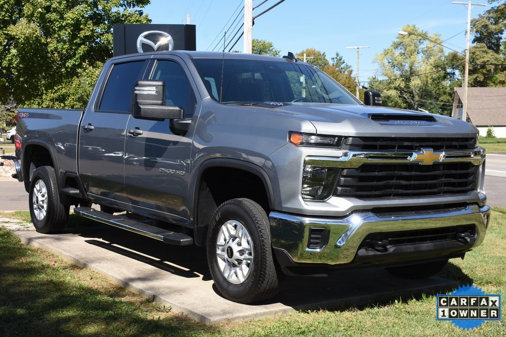 Used 2024 Chevrolet Silverado 2500 LT image 1