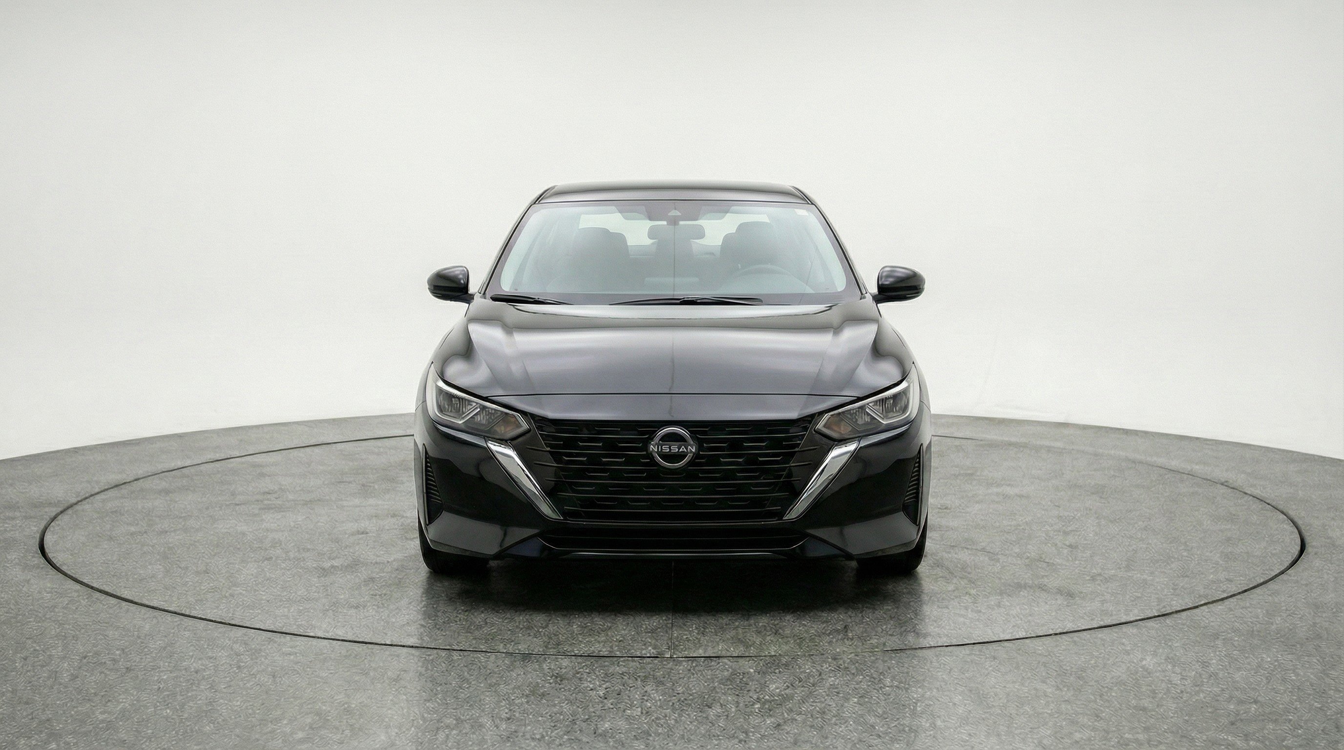 Used 2025 Nissan Sentra SV image 2