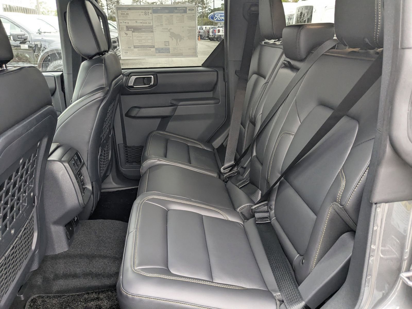 New 2025 Ford Bronco Badlands image 16