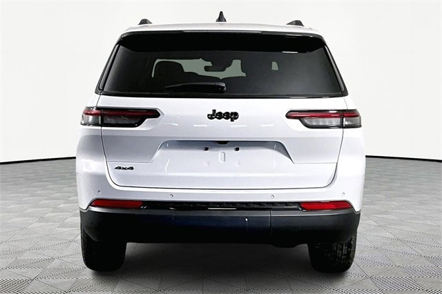 New 2025 Jeep Grand Cherokee L Laredo image 5