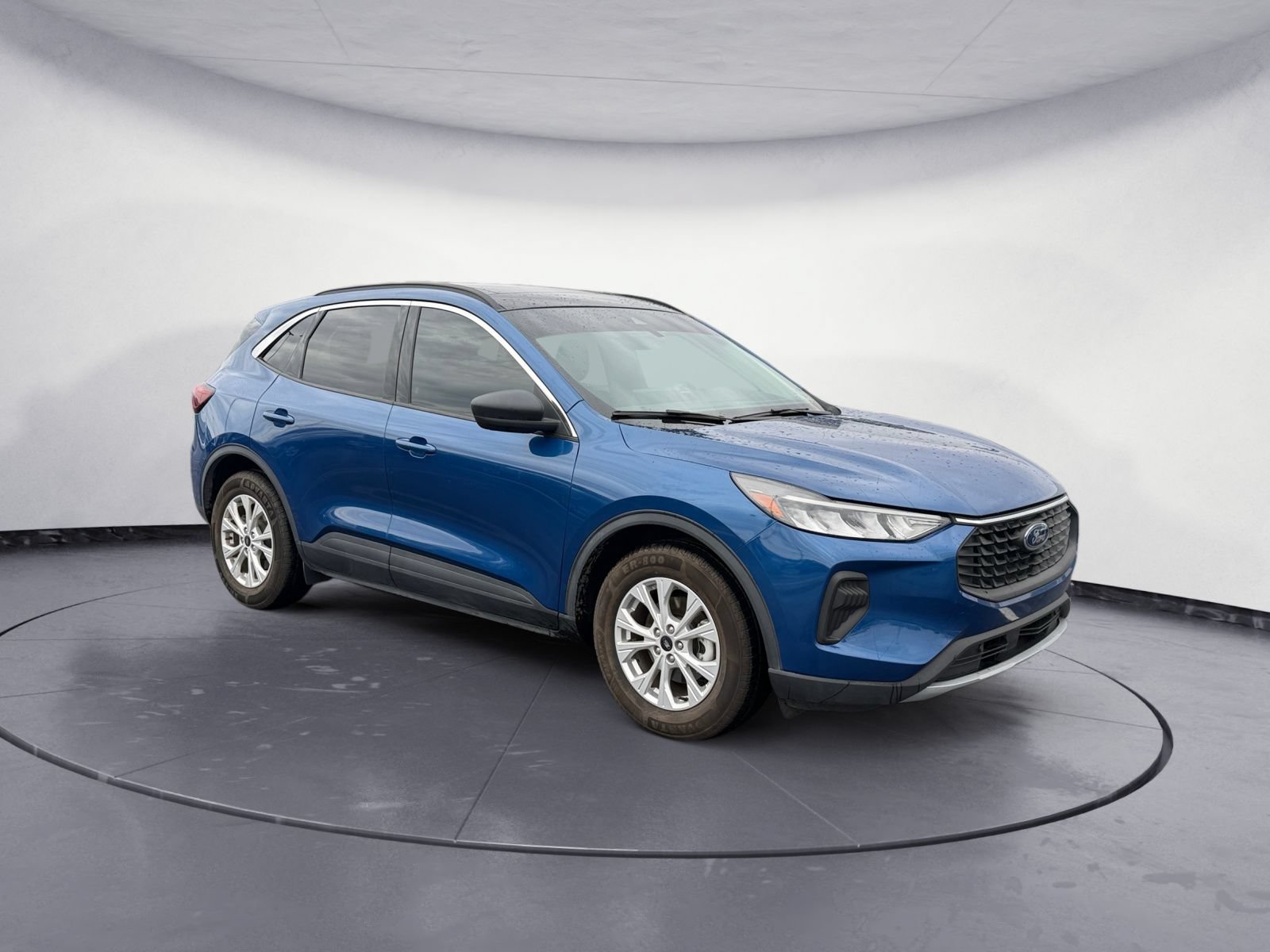 Used 2023 Ford Escape Active w/ Tech Pack #1 FWD image 7