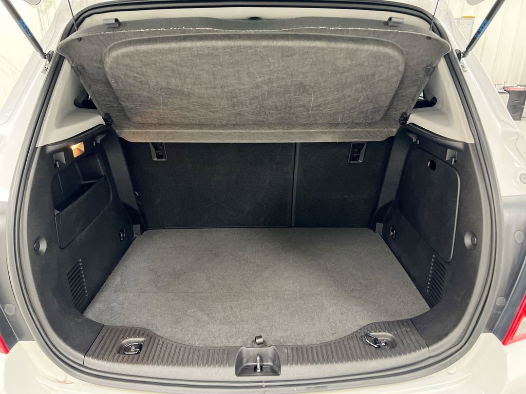 Used 2019 Chevrolet Trax LT w/ LT Convenience Package image 23