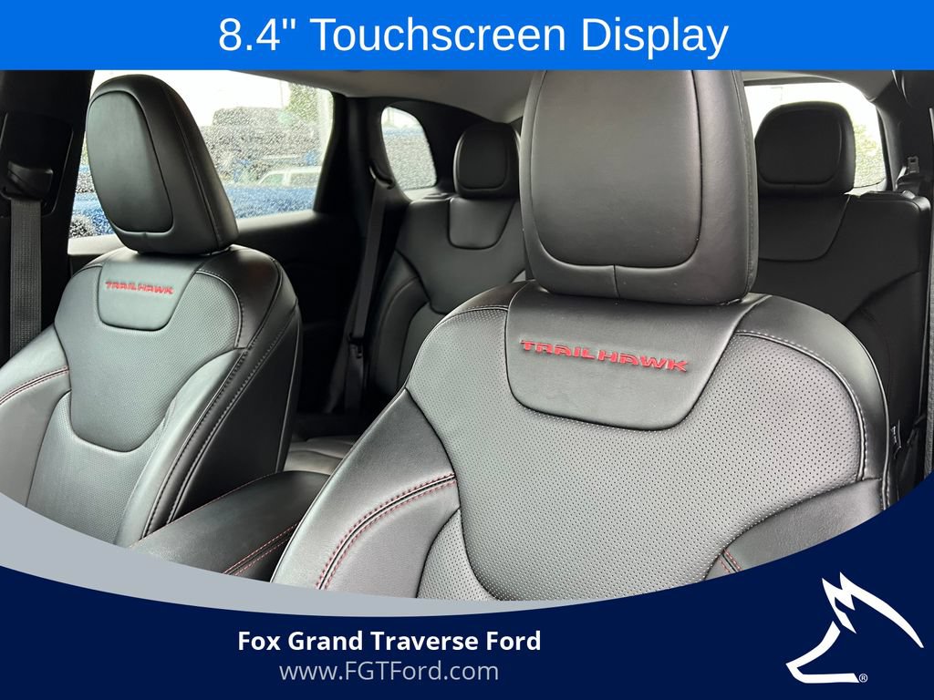 Used 2022 Jeep Cherokee Trailhawk w/ Premium Leather Package AWD/4WD image 13