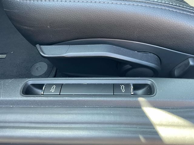 Used 2025 Porsche 718 Cayman RWD image 14
