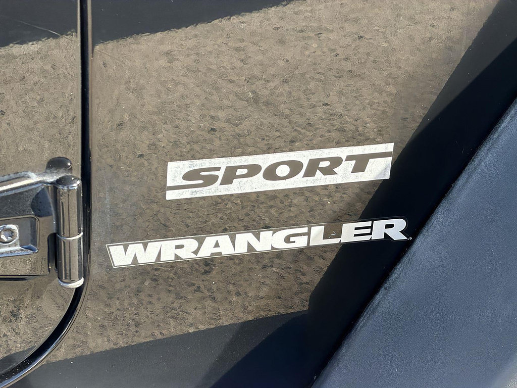 Used 2015 Jeep Wrangler Sport AWD/4WD image 28