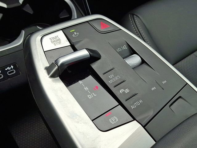 Used 2023 BMW X1 xDrive28i w/ Premium Package image 15