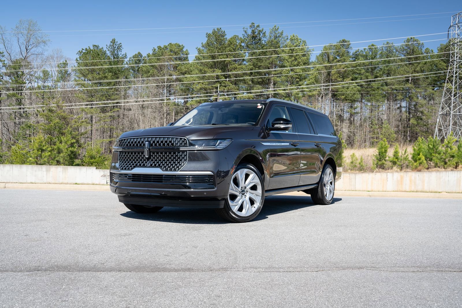 Used 2025 Lincoln Navigator L Reserve AWD/4WD image 1
