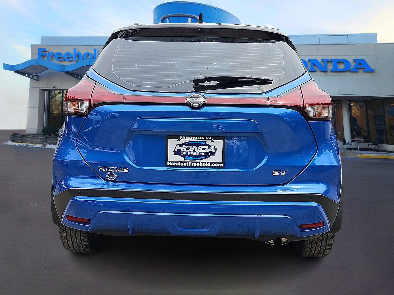 Used 2023 Nissan Kicks SV FWD image 6