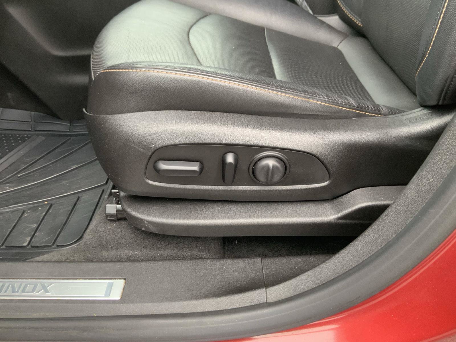 Used 2019 Chevrolet Equinox Premier AWD/4WD image 19