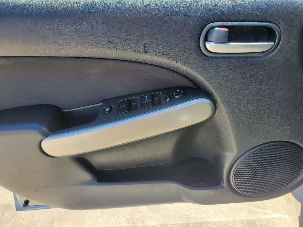 Used 2013 MAZDA MAZDA2 Touring FWD image 14