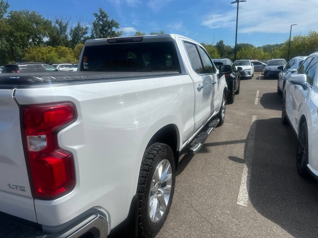 Used 2020 Chevrolet Silverado 1500 LTZ w/ LTZ Premium Package AWD/4WD image 15