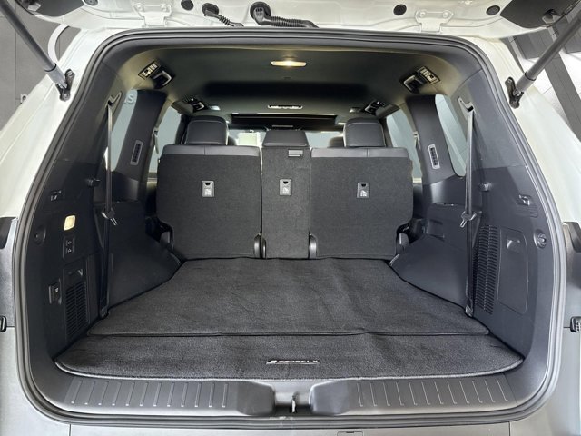 Certified 2026 Lexus LX 600 F Sport w/ Accessory Package (Z1) image 19