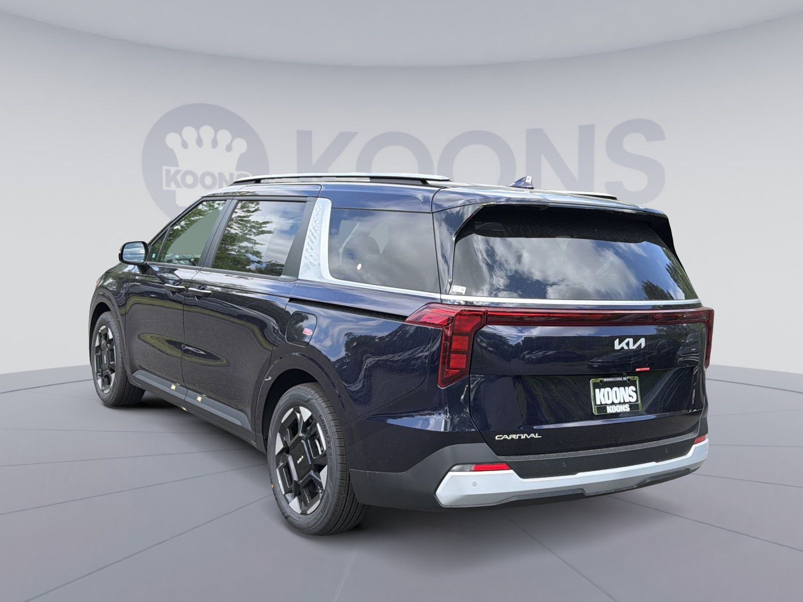 New 2026 Kia Carnival EX FWD image 4