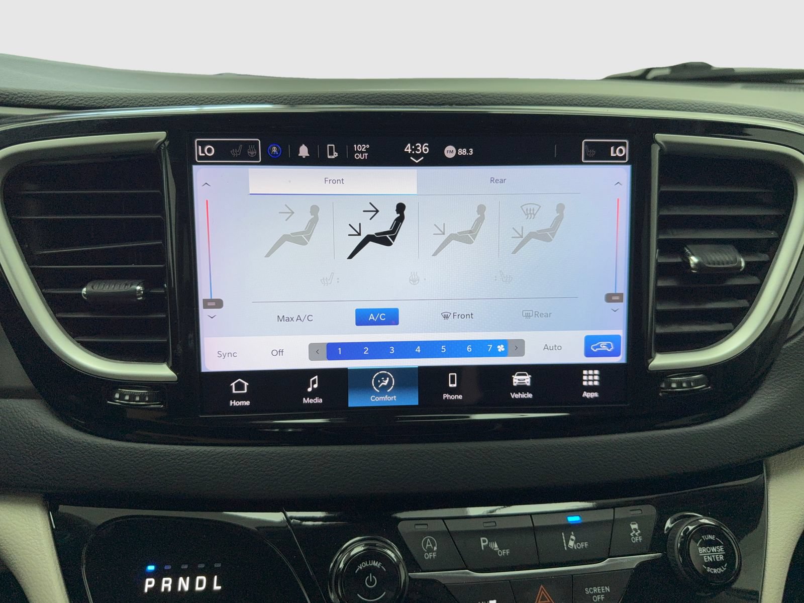 Used 2023 Chrysler Pacifica Touring-L FWD image 27