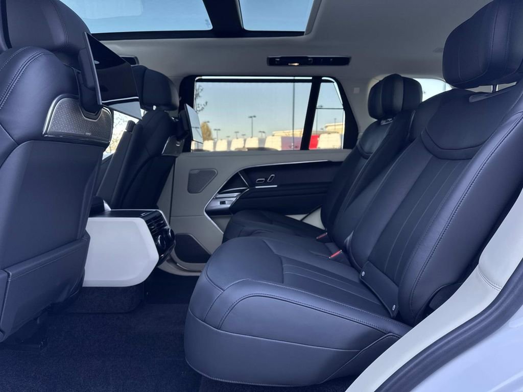 Certified 2024 Land Rover Range Rover Long Wheelbase Autobiography AWD/4WD image 14