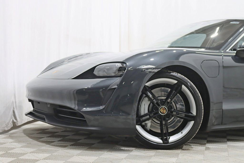 Used 2022 Porsche Taycan 4S image 3