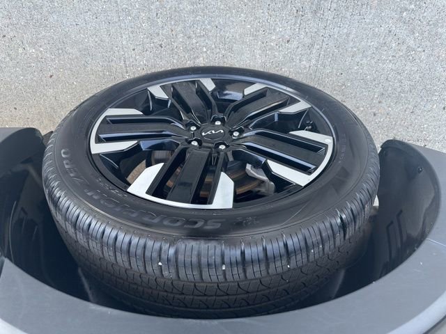 Used 2023 Kia Telluride SX image 41