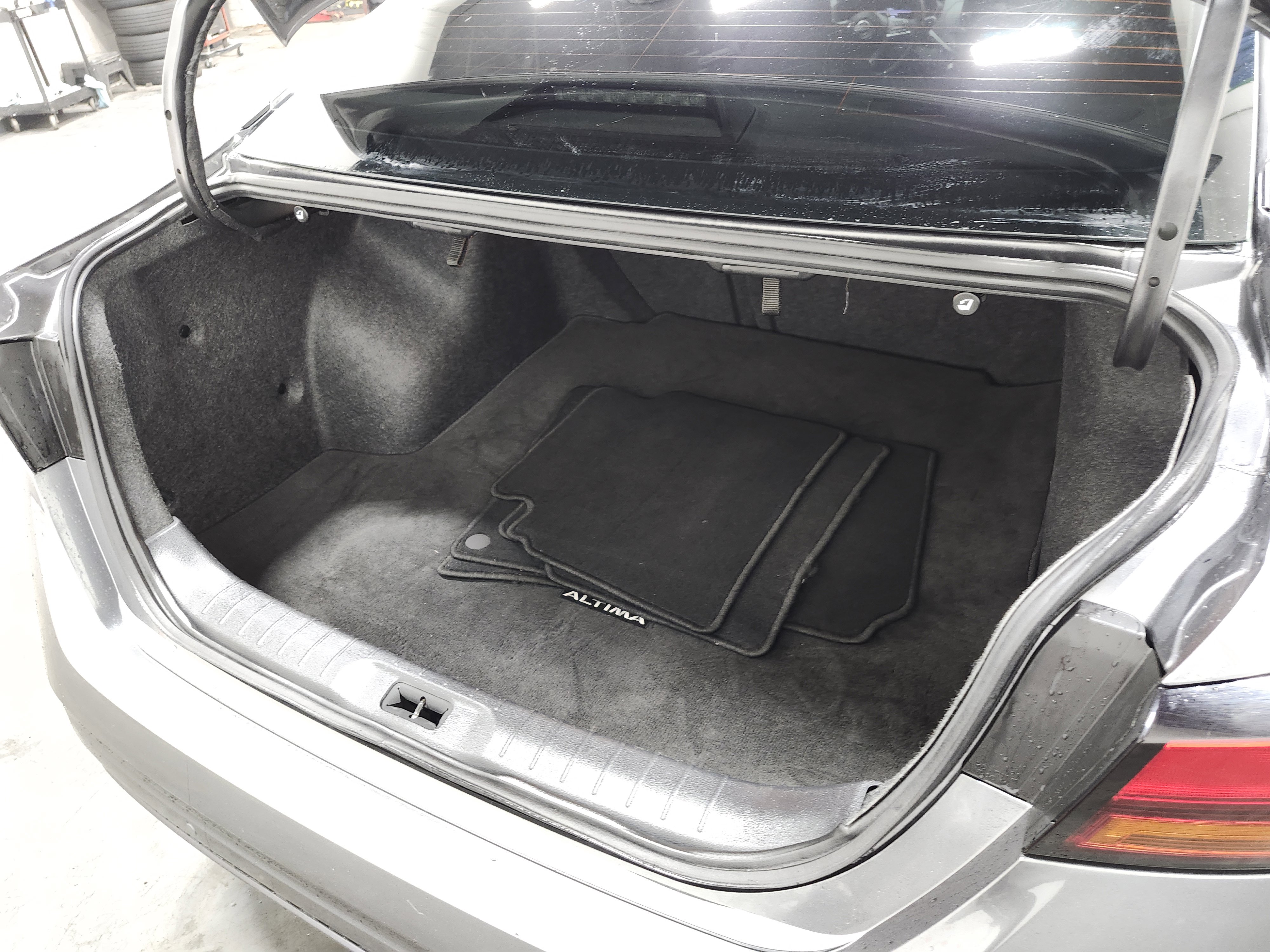 Used 2022 Nissan Altima 2.5 SV image 21