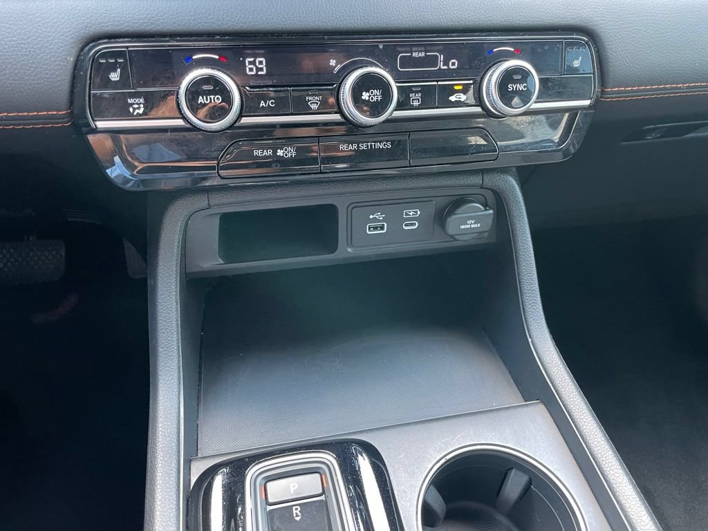 Certified 2025 Honda Pilot Sport image 13