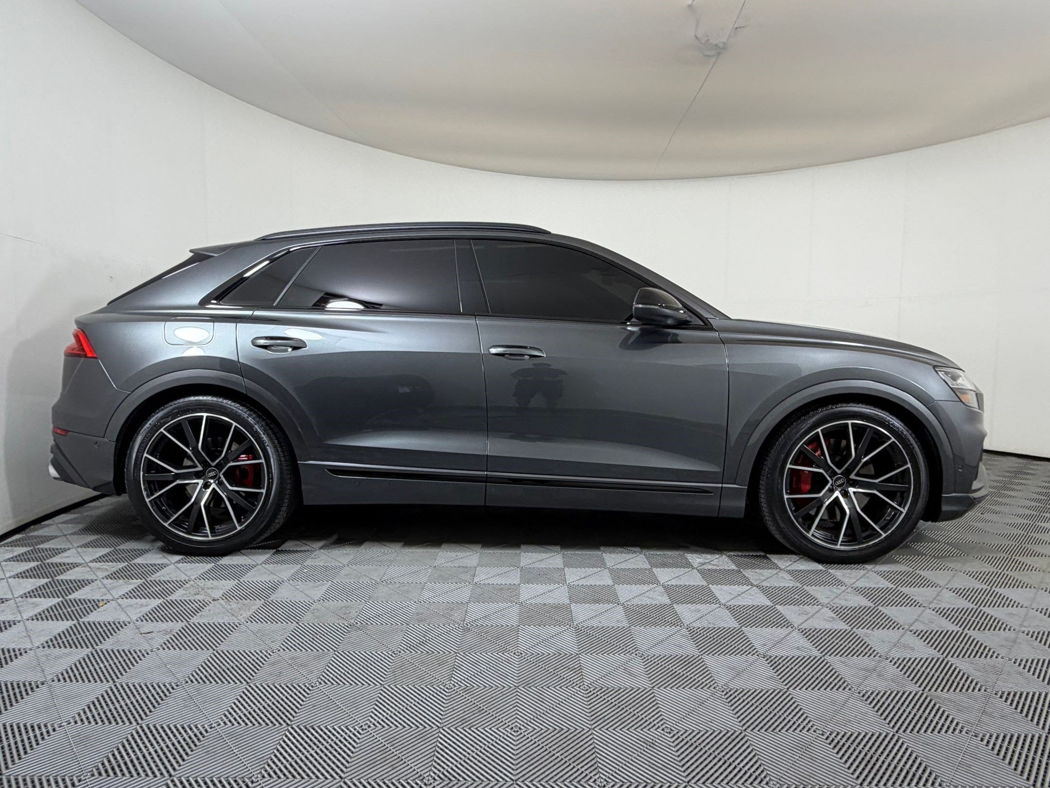 Used 2022 Audi SQ8 Prestige AWD/4WD image 8