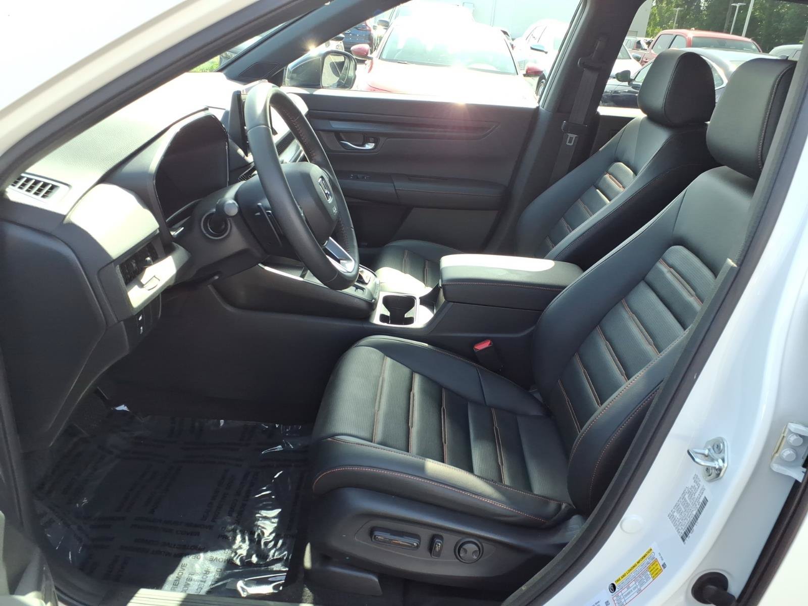 Certified 2025 Honda CR-V Sport-L image 4