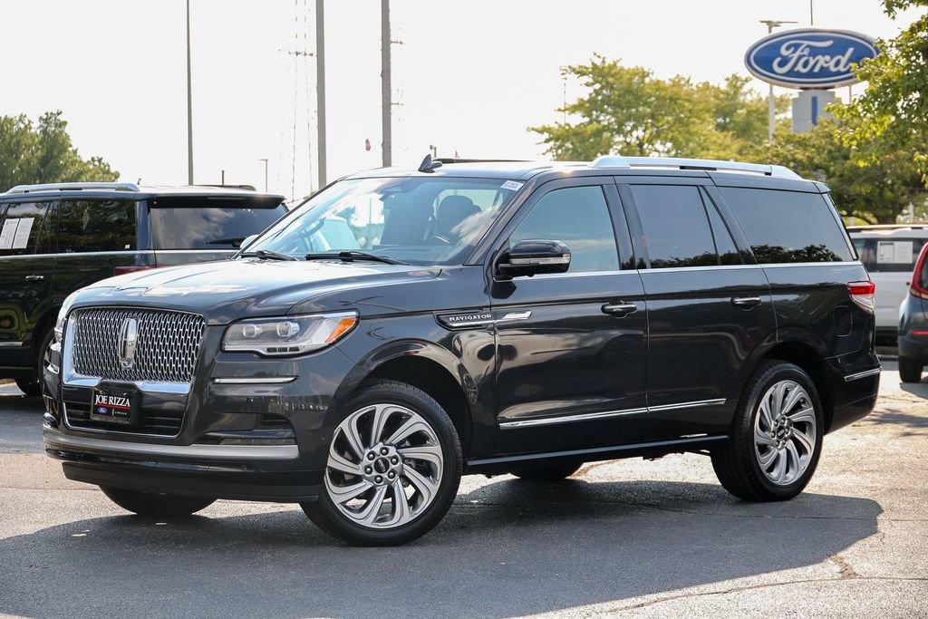 Used 2024 Lincoln Navigator Reserve AWD/4WD image 25