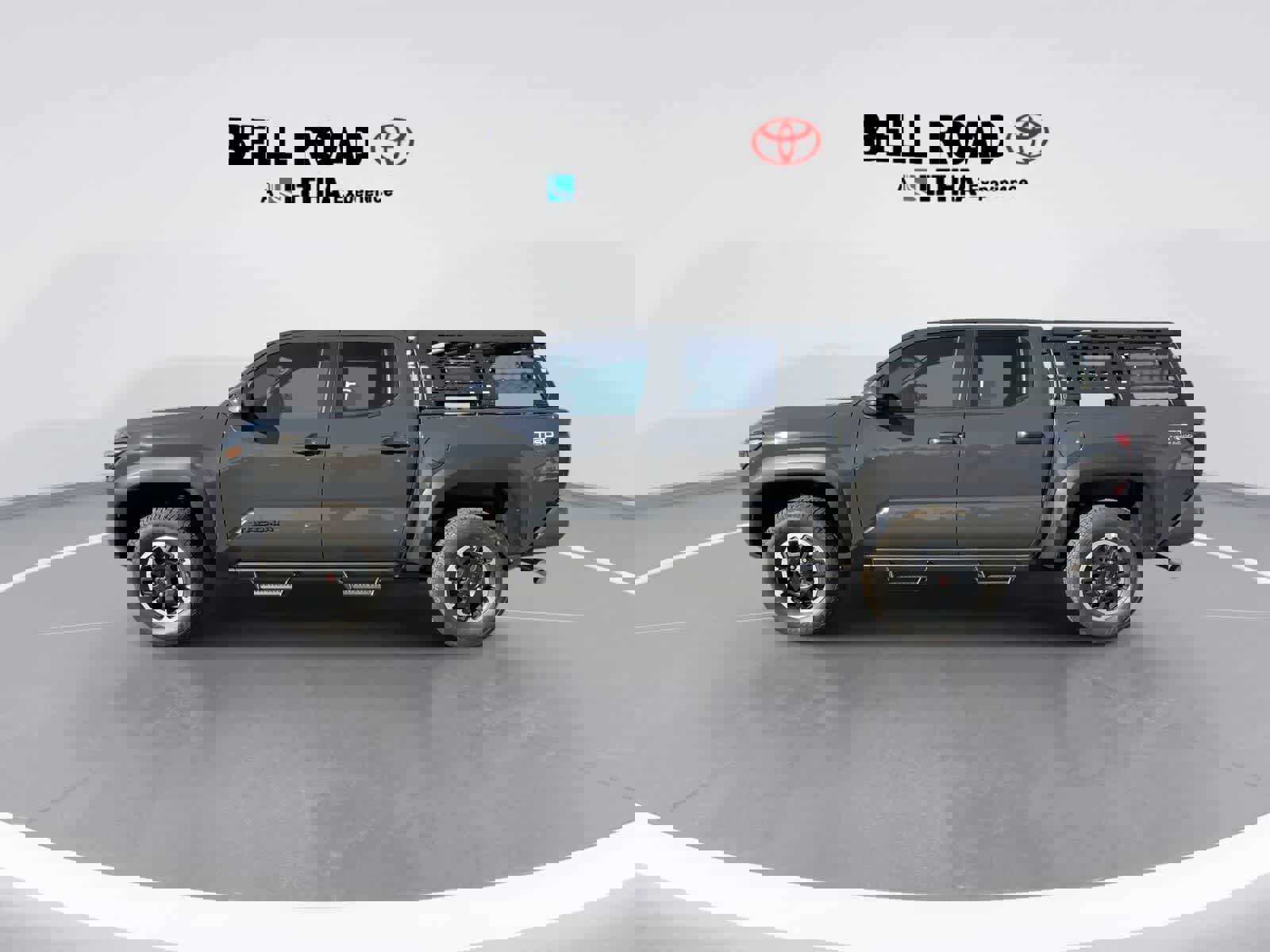 Used 2025 Toyota Tacoma TRD Off-Road image 5