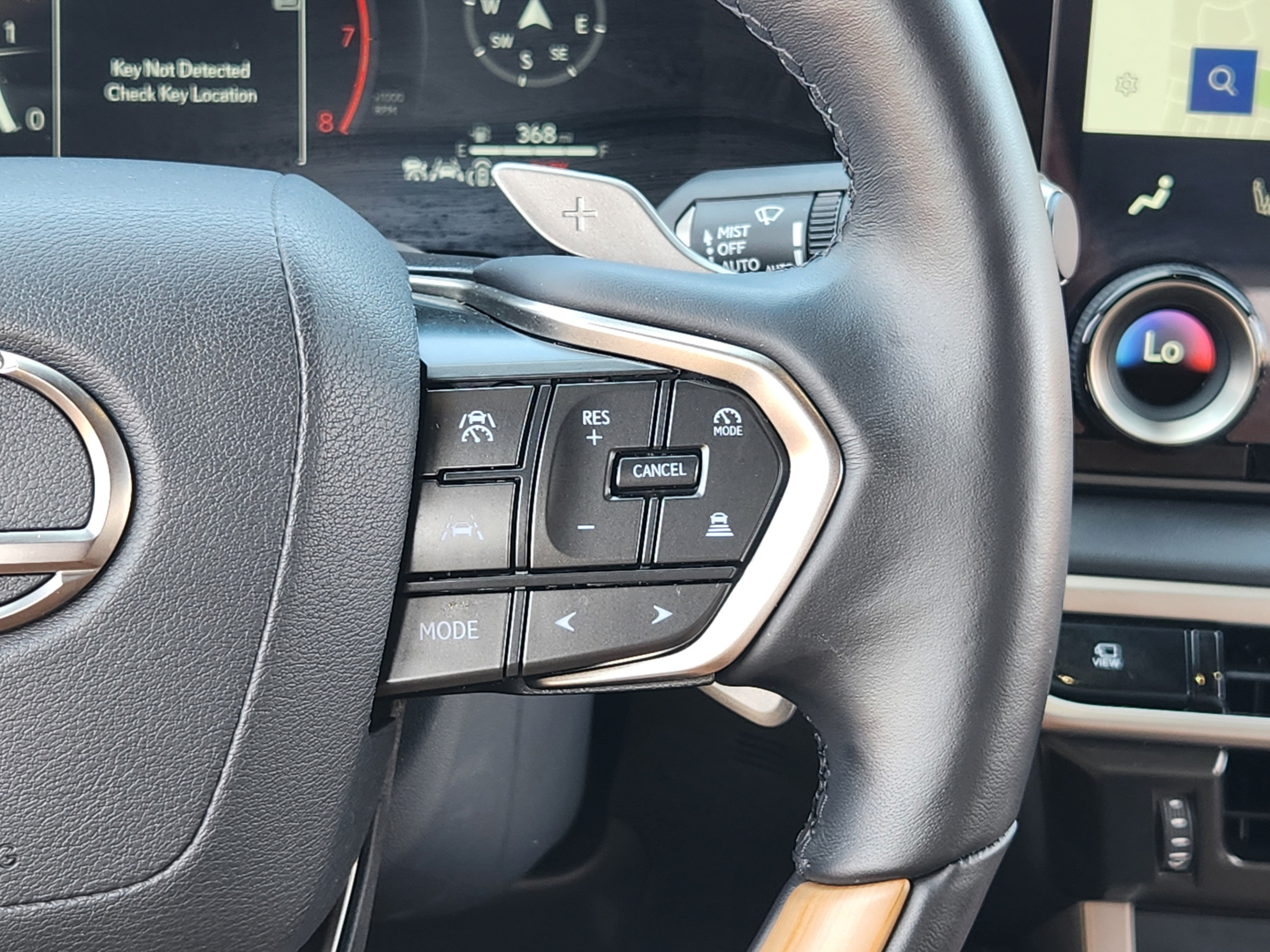 Used 2025 Lexus RX 350 Premium w/ Accessory Package (Z1) FWD image 24