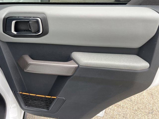 Used 2023 Ford Bronco Badlands w/ Sasquatch Package image 18
