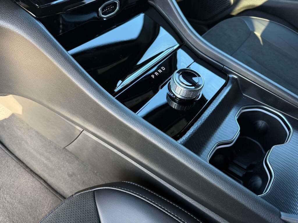 New 2026 Jeep Grand Cherokee Altitude image 23