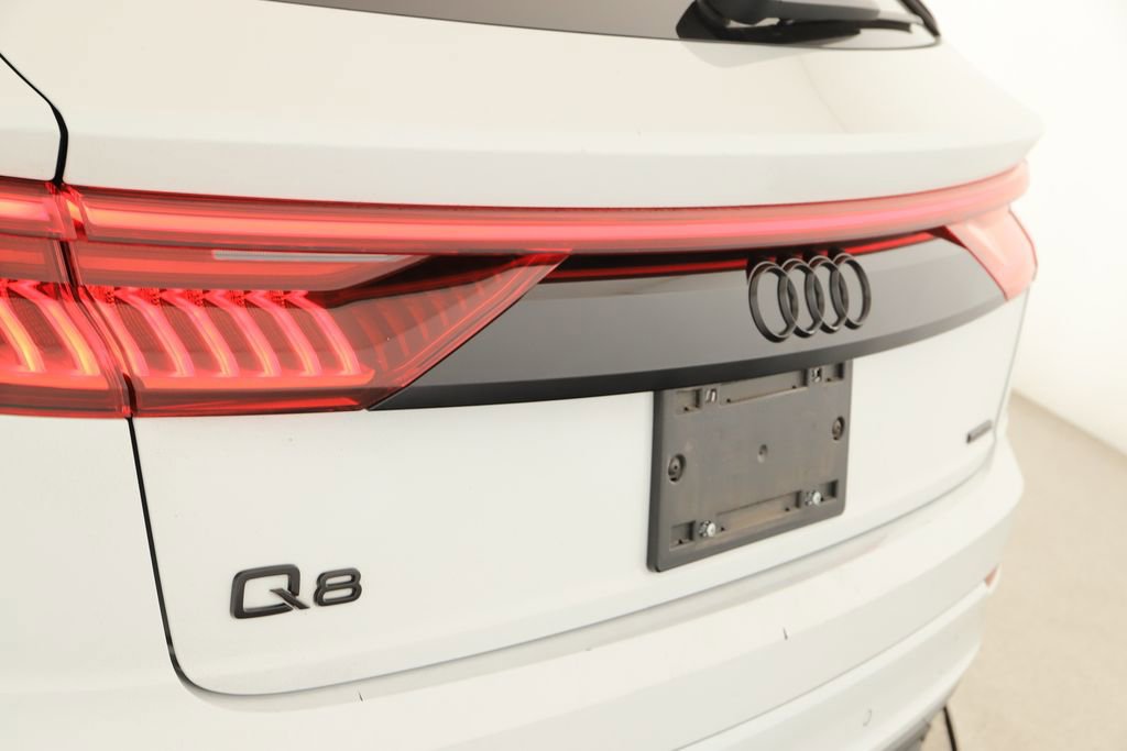 Used 2019 Audi Q8 Premium Plus w/ Premium Plus AWD/4WD image 34