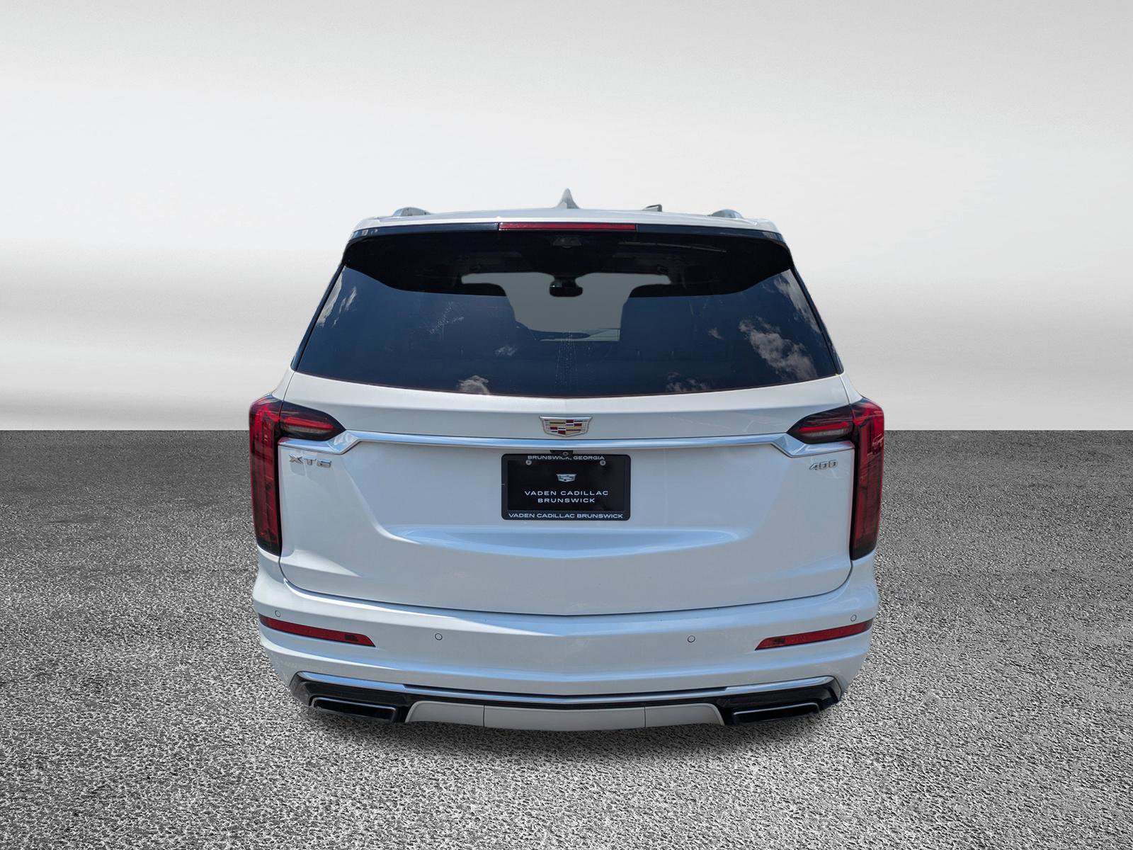 Used 2022 Cadillac XT6 Premium Luxury w/ Technology Package FWD image 27