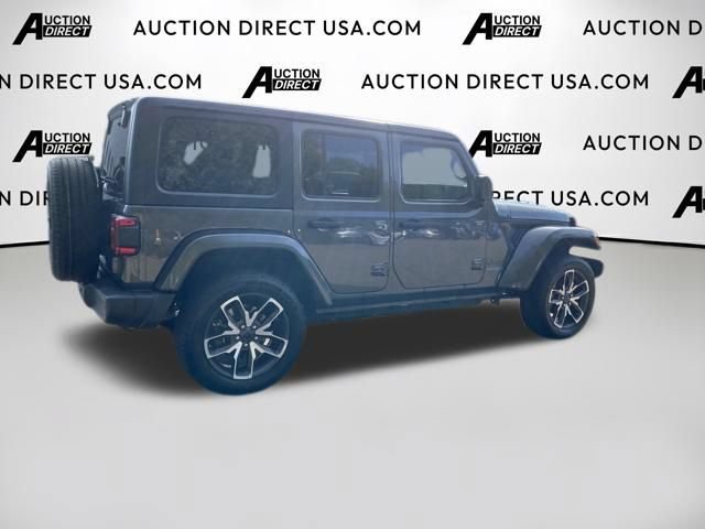 Used 2024 Jeep Wrangler Unlimited w/ Convenience Group AWD/4WD image 8