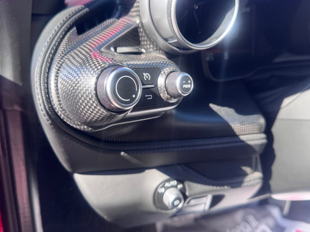 Used 2020 Ferrari F8 Tributo RWD image 14