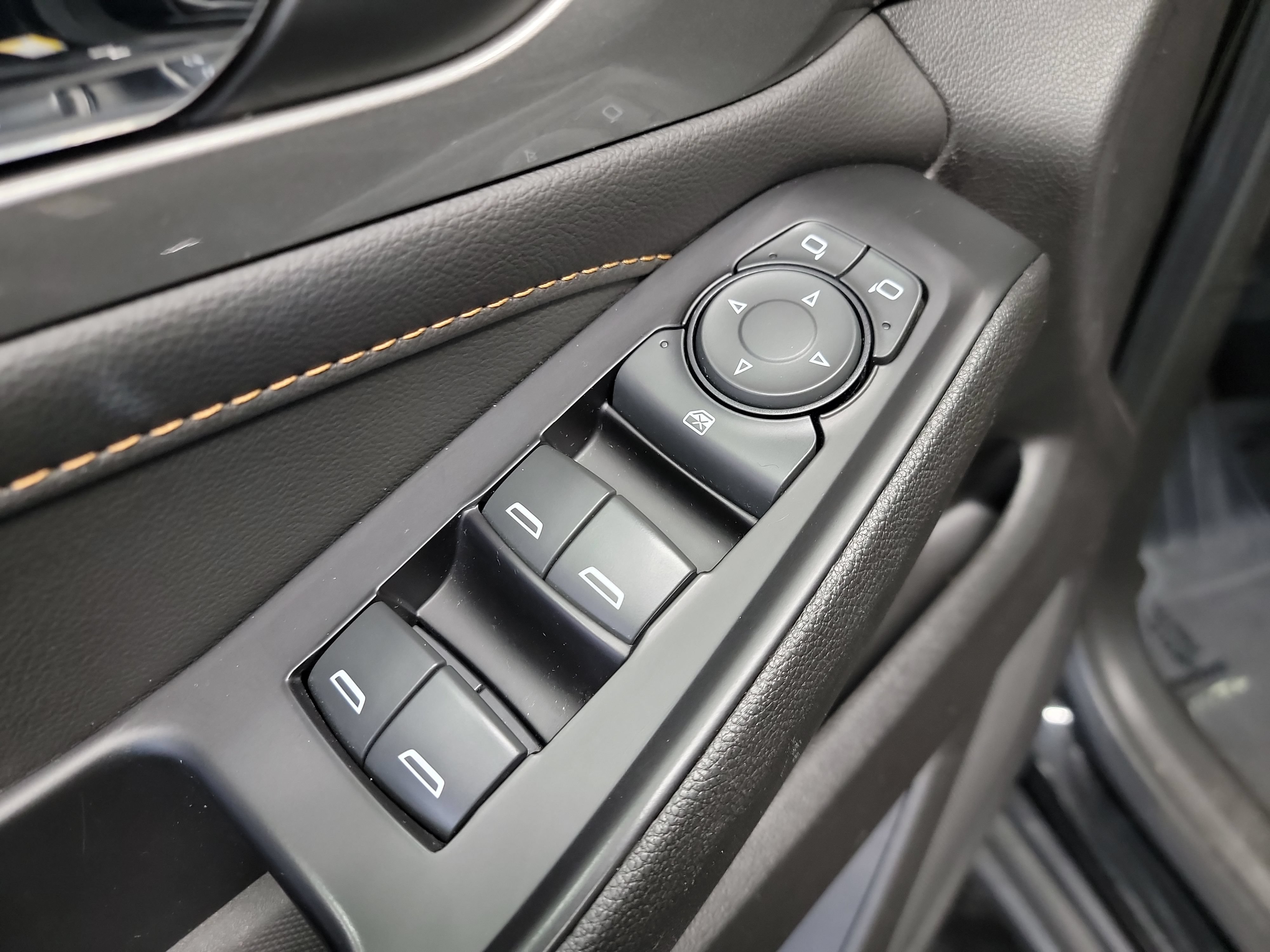 Used 2019 Chevrolet Traverse LS FWD image 14
