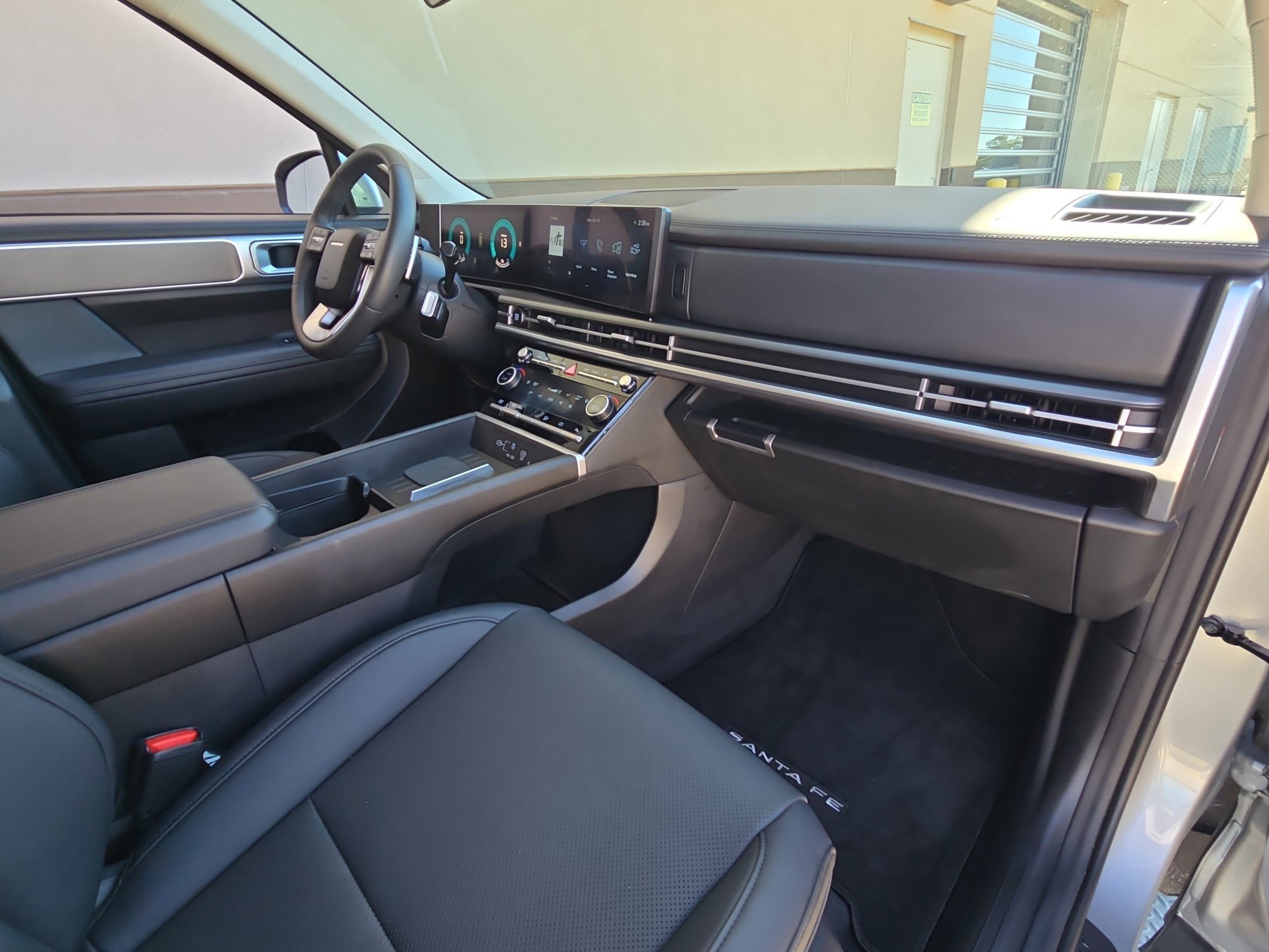 Used 2025 Hyundai Santa Fe SEL image 31