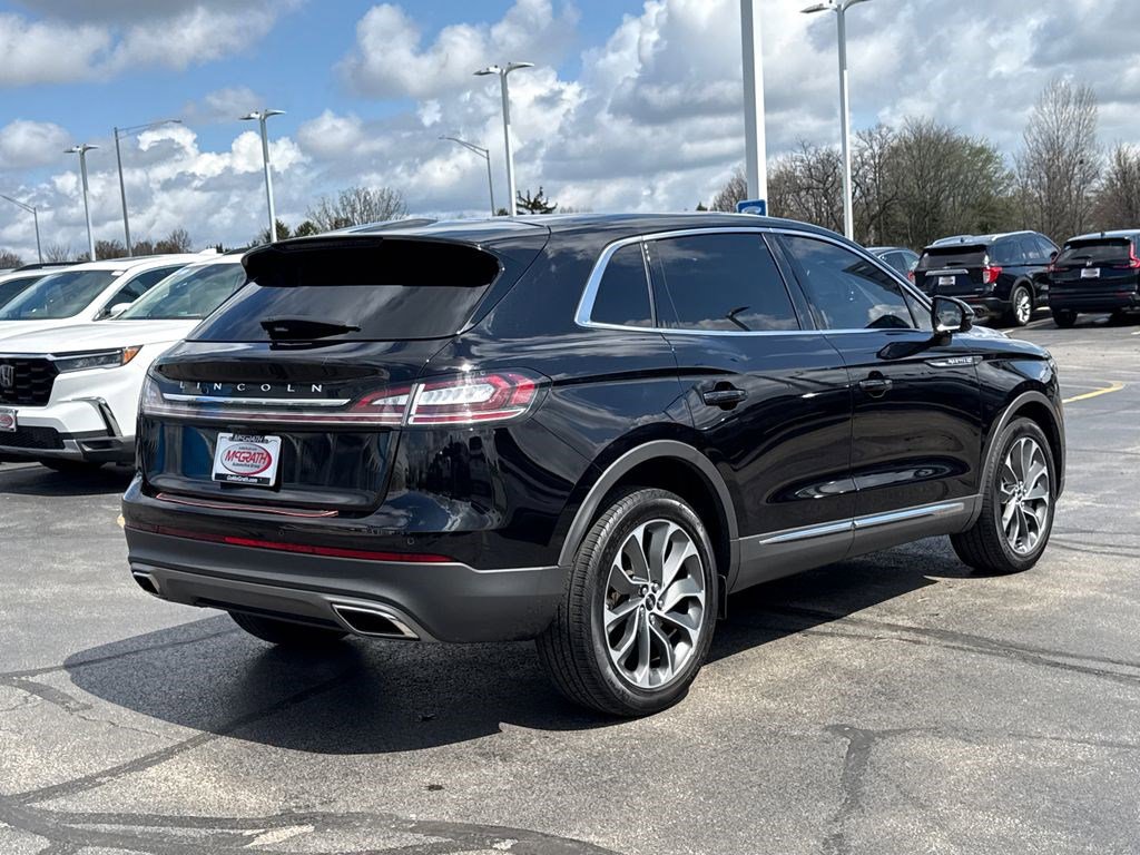 Used 2023 Lincoln Nautilus Reserve w/ Luxury Package image 11