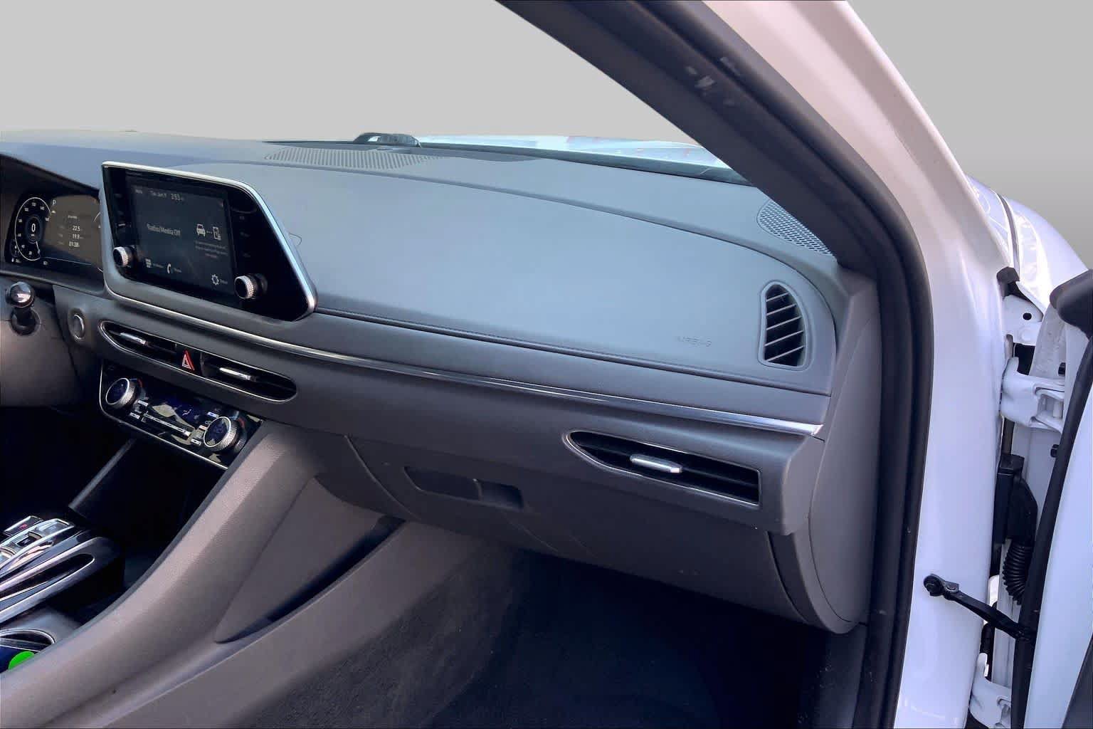 Used 2021 Hyundai Sonata SEL Plus w/ Preferred Accessory Package FWD image 18