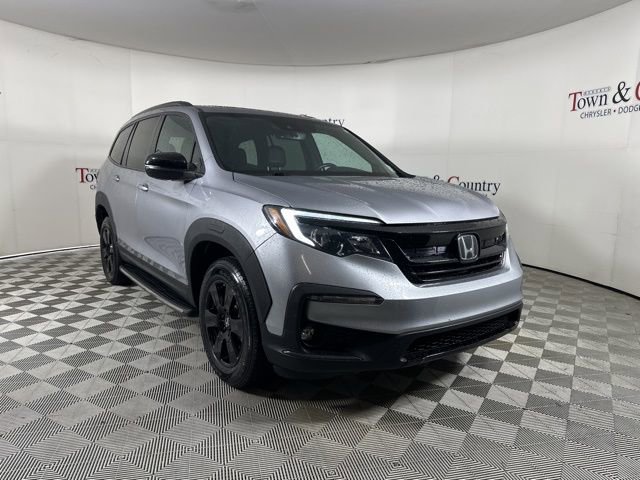 Used 2022 Honda Pilot TrailSport image 3