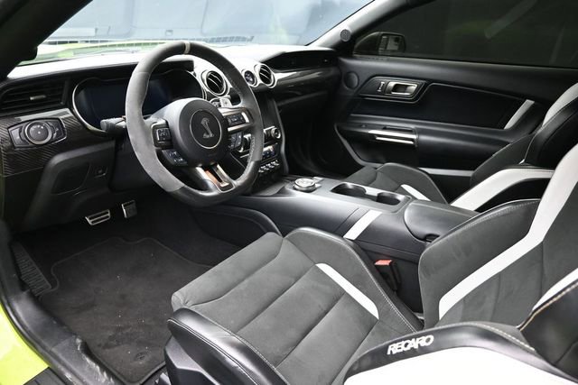 Used 2020 Ford Mustang Shelby GT500 w/ Technology Package RWD image 12