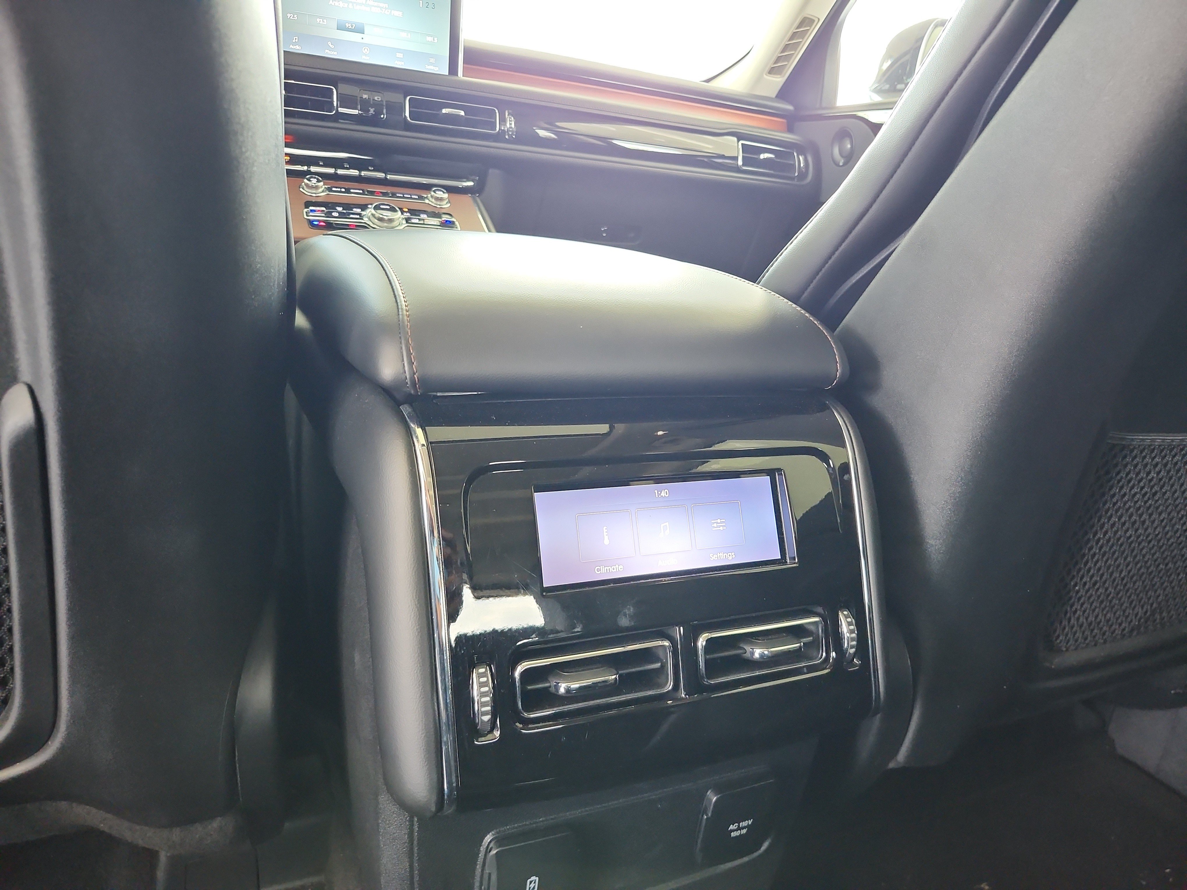 Used 2024 Lincoln Aviator Reserve RWD image 19