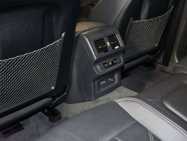 Used 2025 Audi Q5 e Premium Plus w/ Premium Plus Package AWD/4WD image 15