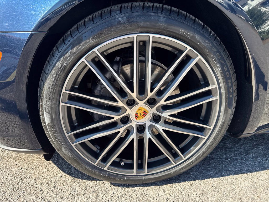 Used 2017 Porsche Panamera 4 AWD/4WD image 10